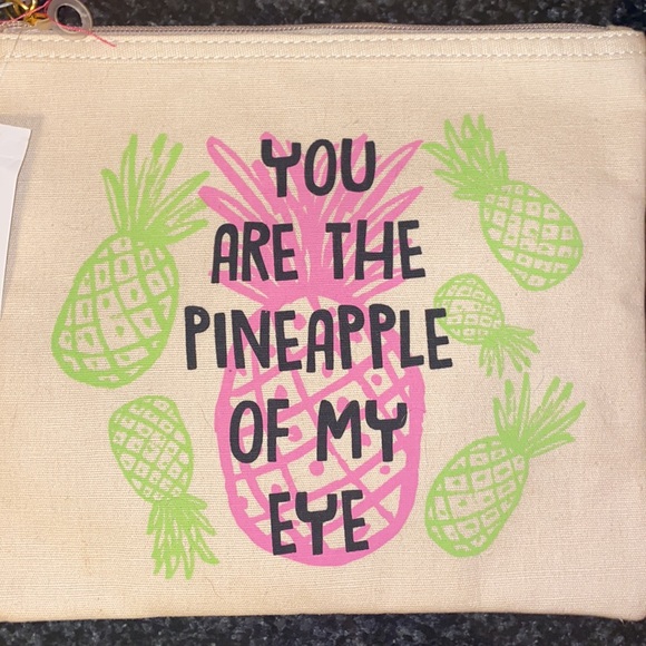 Pineapple Make Up Bag - Picture 2 of 3